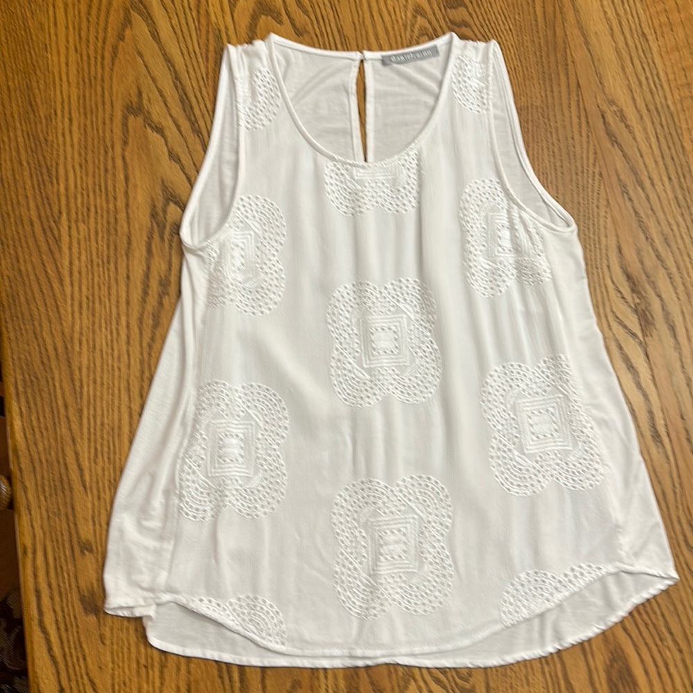 Danielrainn Pale Sky loving Embroidered Mixed material top